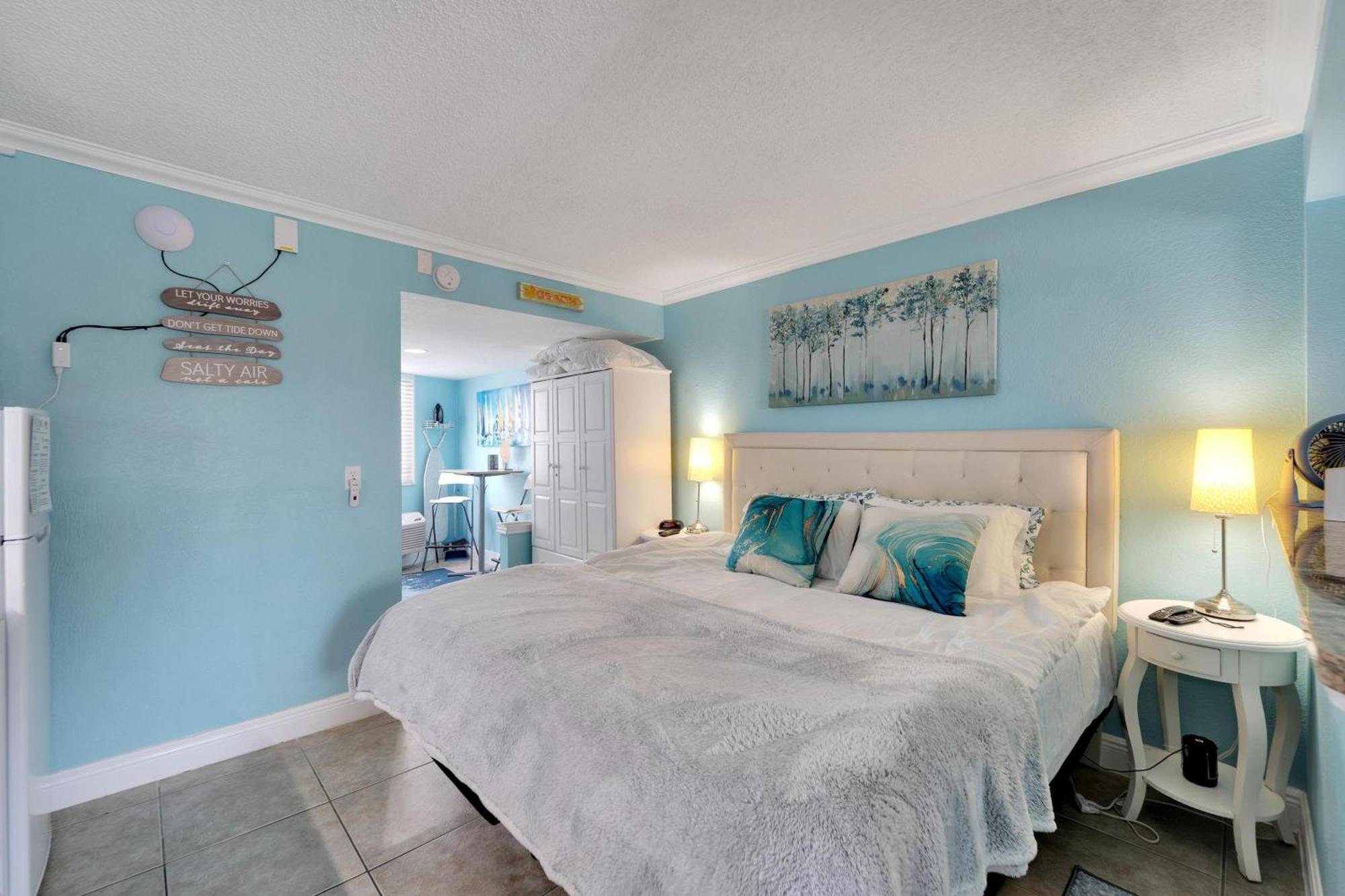 445 S Gulfview Blvd Unit 412 Holiday home Clearwater Beach