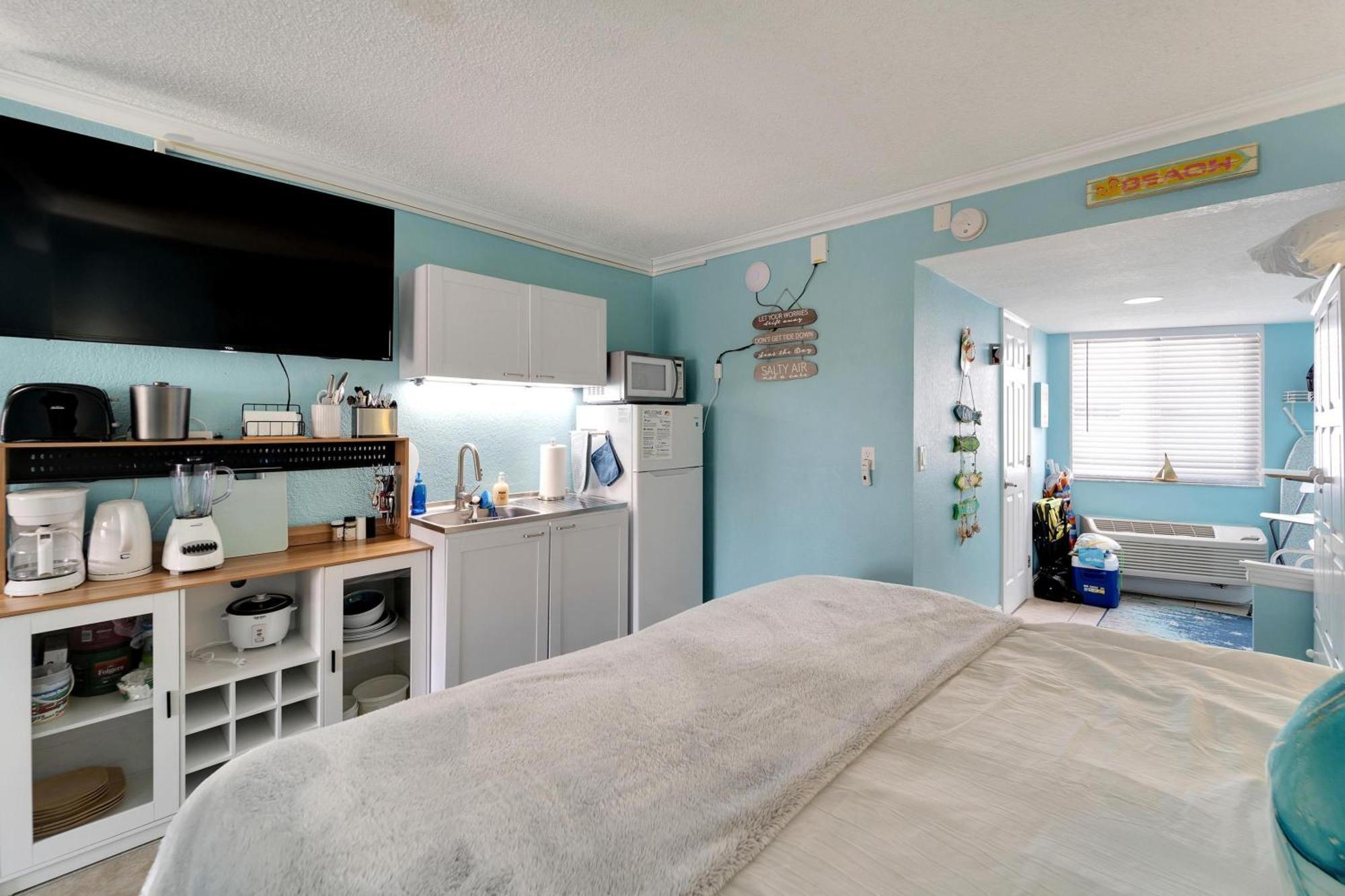 445 S Gulfview Blvd Unit 412 * Clearwater Beach
