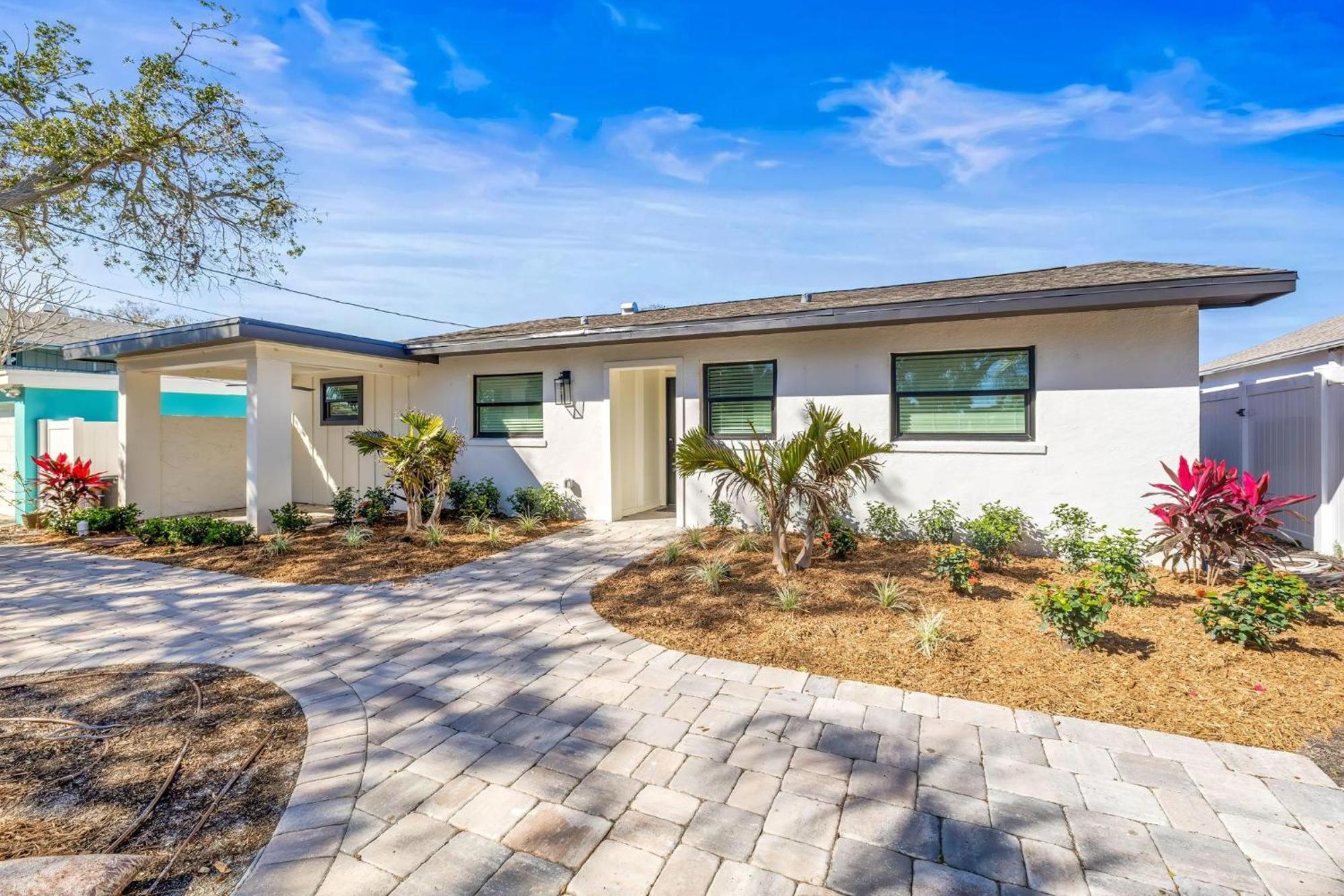 Holiday home Waterfront Paradise Palms *