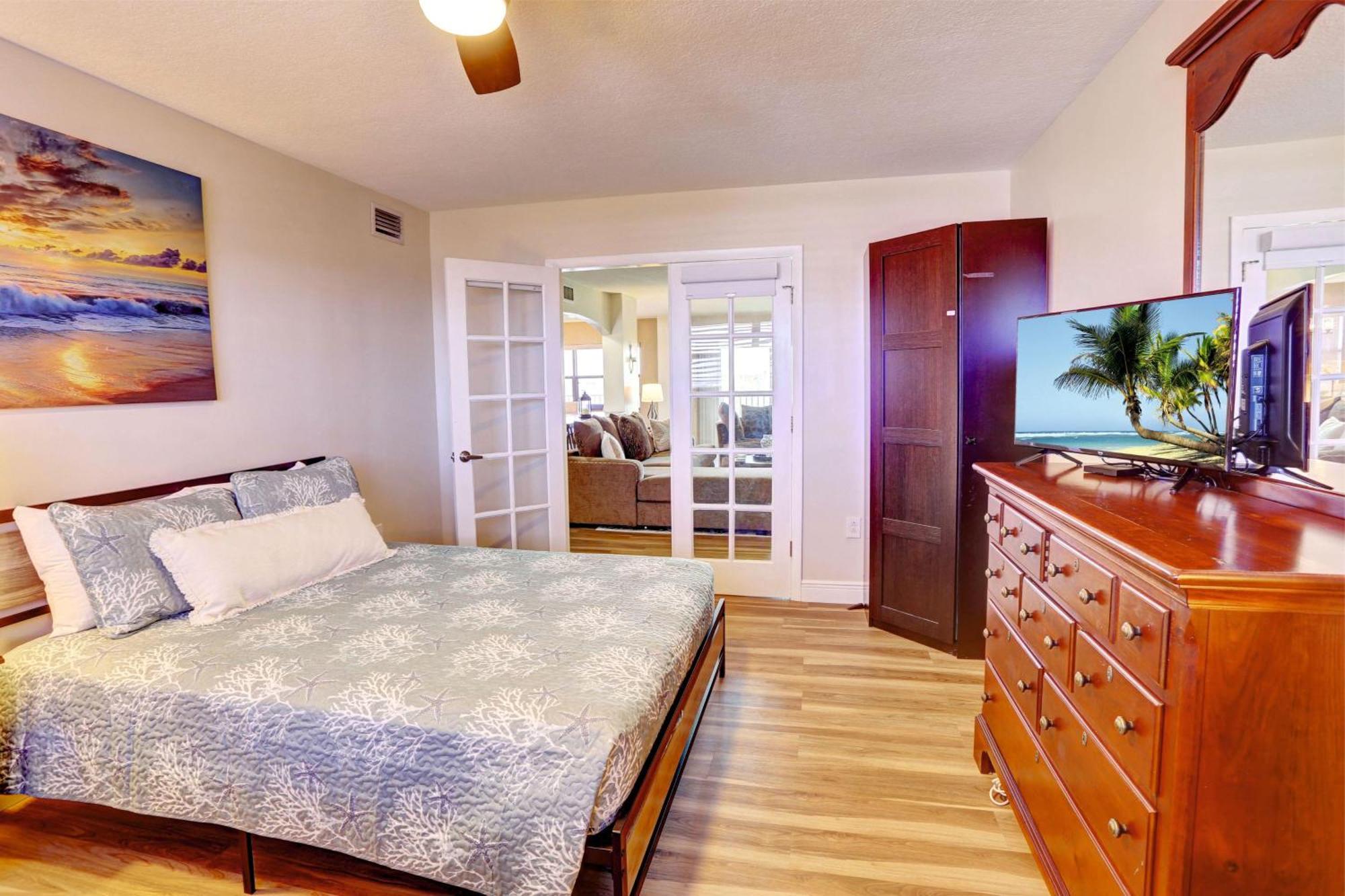 Bayshore Yacht & Tennis 806 Clearwater Beach