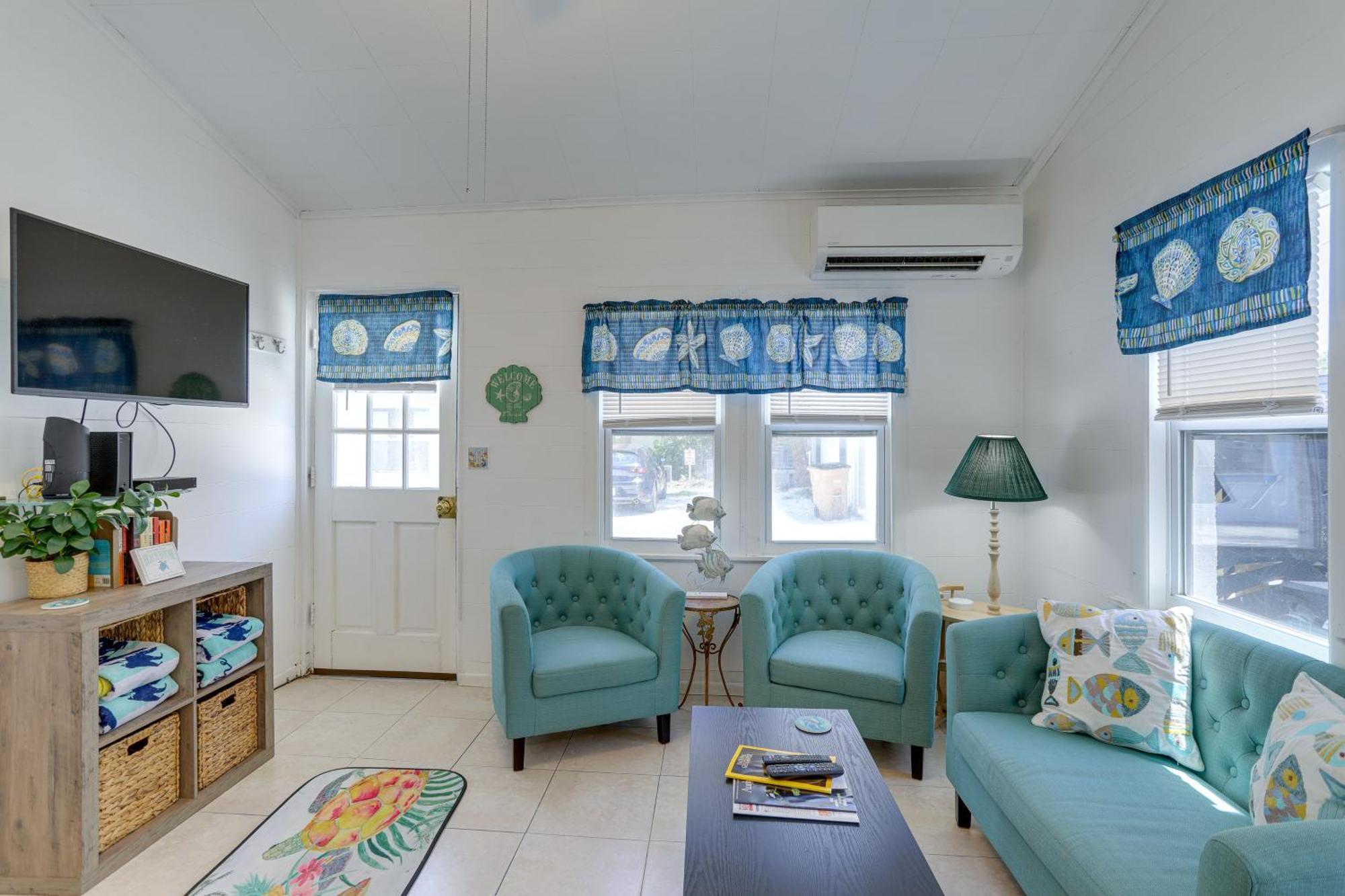 Holiday home Cozy Indian Rocks Steps To Seawall! Clearwater Beach