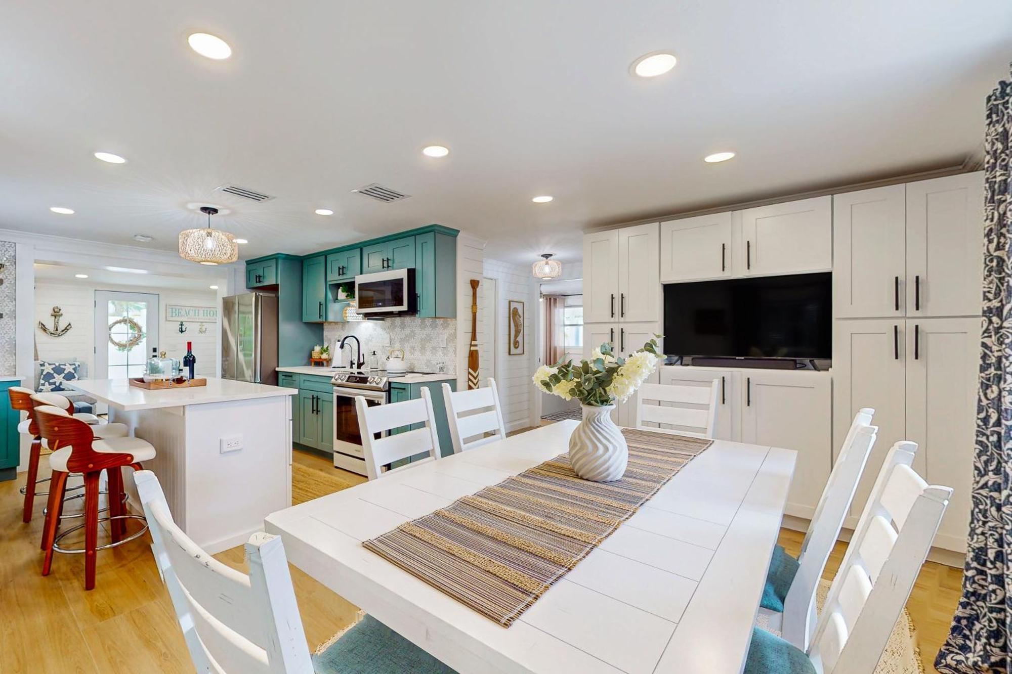 Out Of Office Oasis * Clearwater Beach