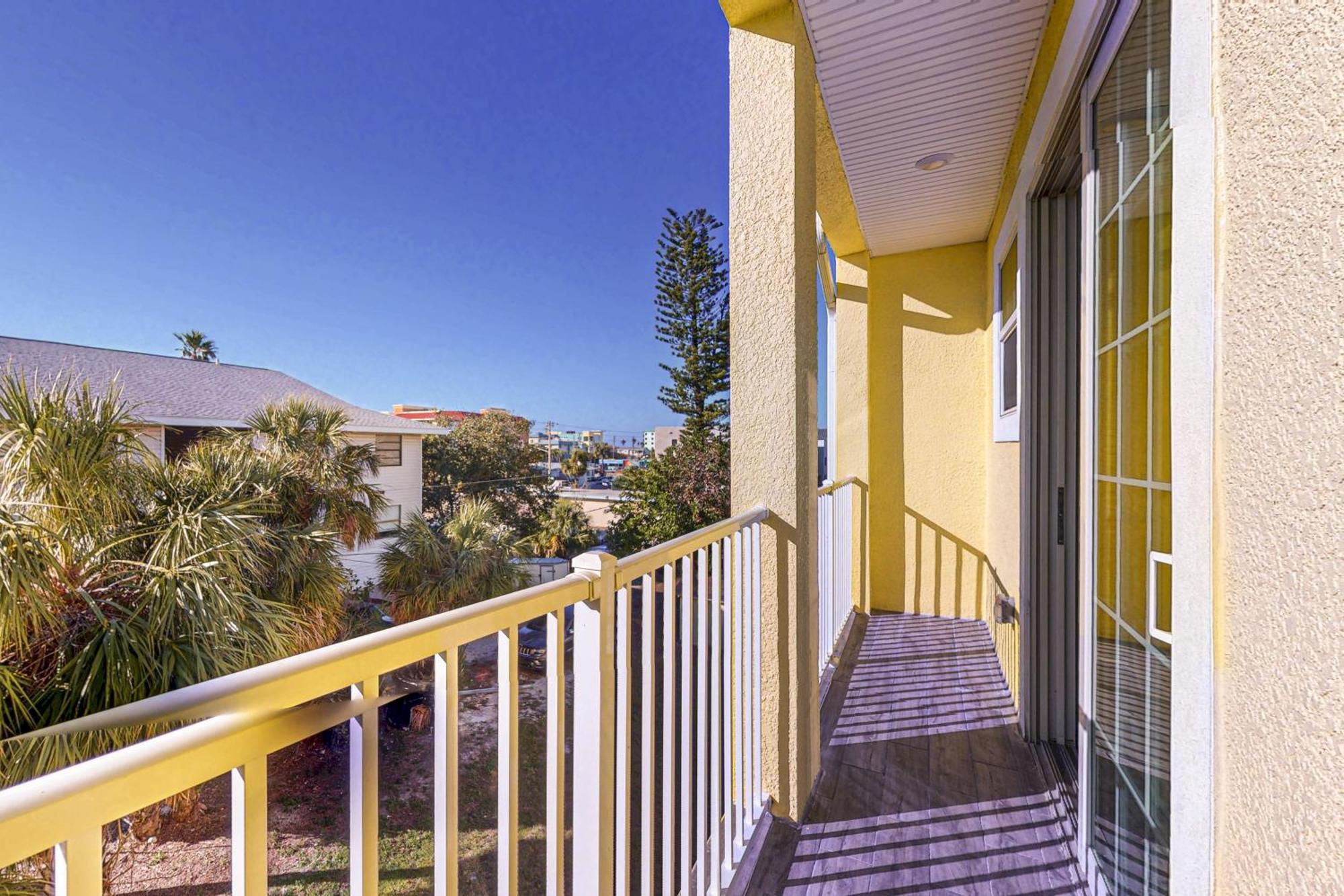 Indian Rocks Retreat Unit C *