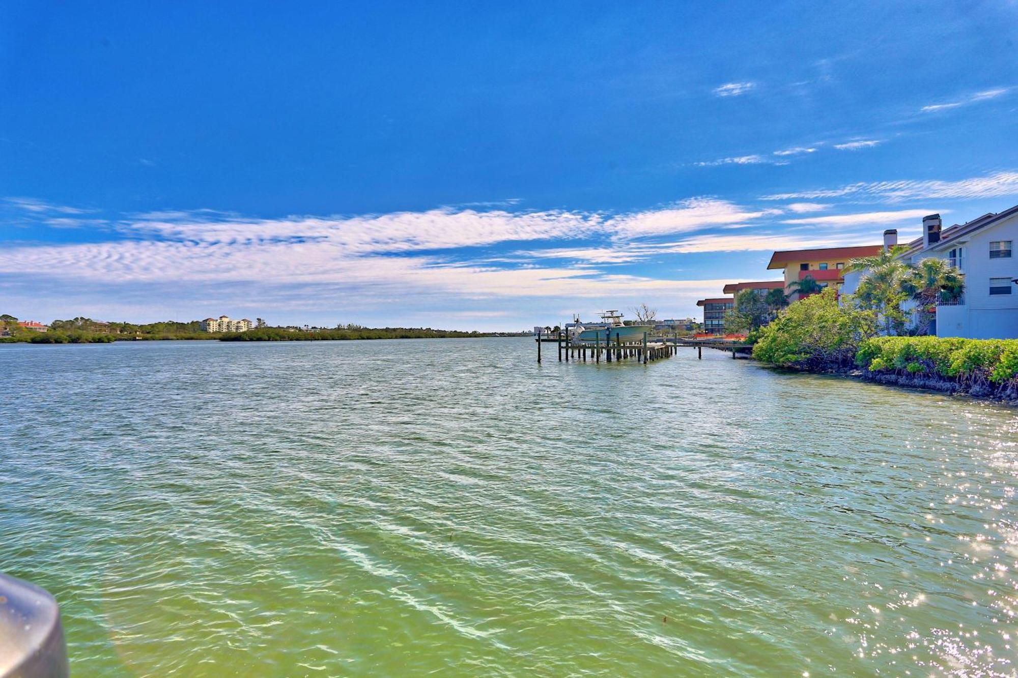 Sea Club #105 - Pelicans Perch Holiday home Clearwater Beach