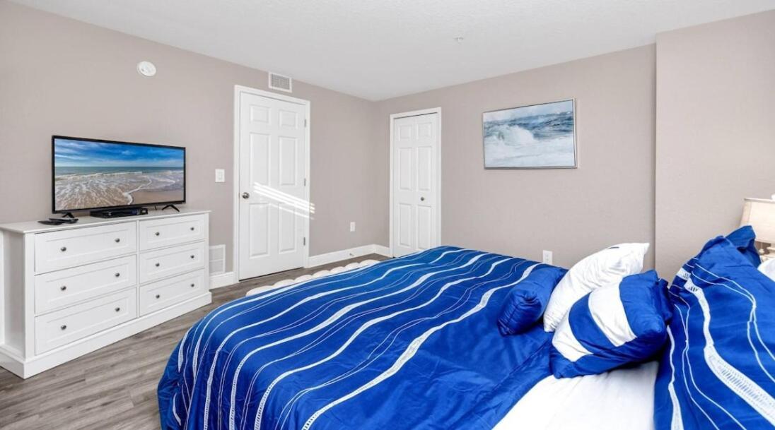 Coastal Retreat I Unbeatable Location I Sleeps 8