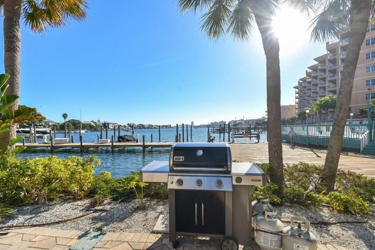 Coastal Retreat I Unbeatable Location I Sleeps 8 Apartment *