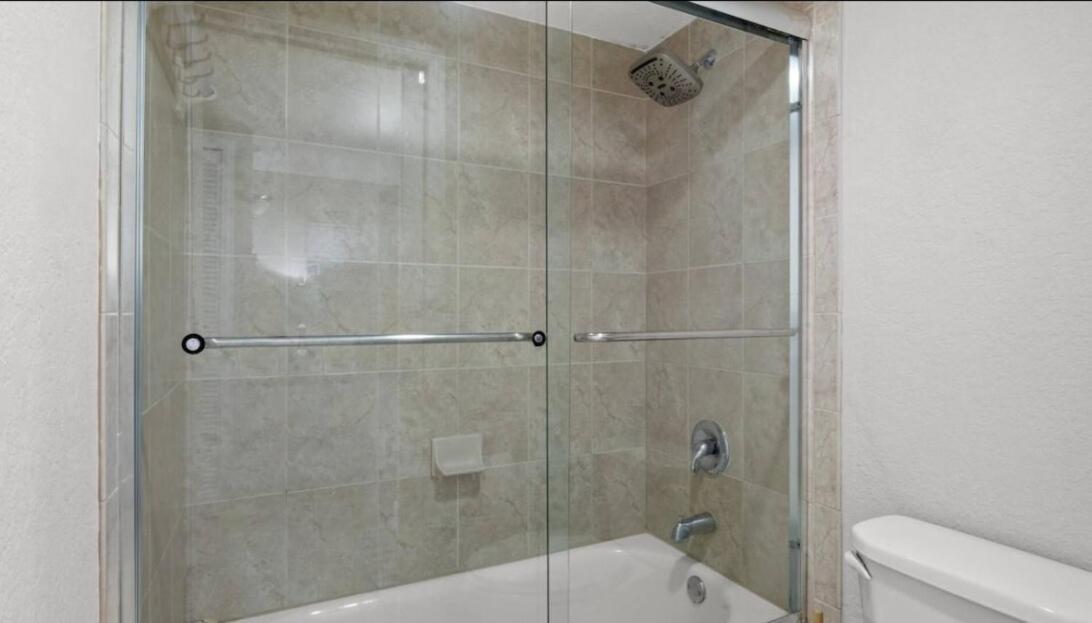 Apartment Coastal Retreat I Unbeatable Location I Sleeps 8 Clearwater Beach
