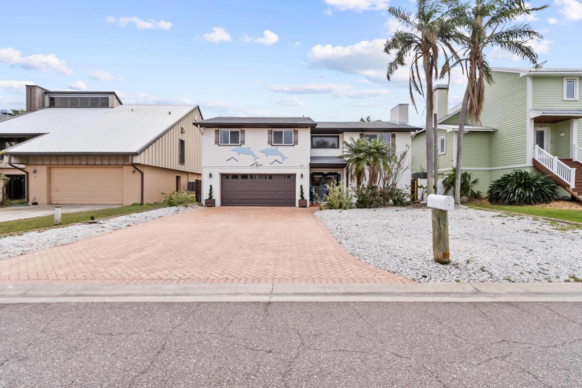 Stunning Waterfront Pool Walk To & Restaurants Large Private Pool * Clearwater Beach