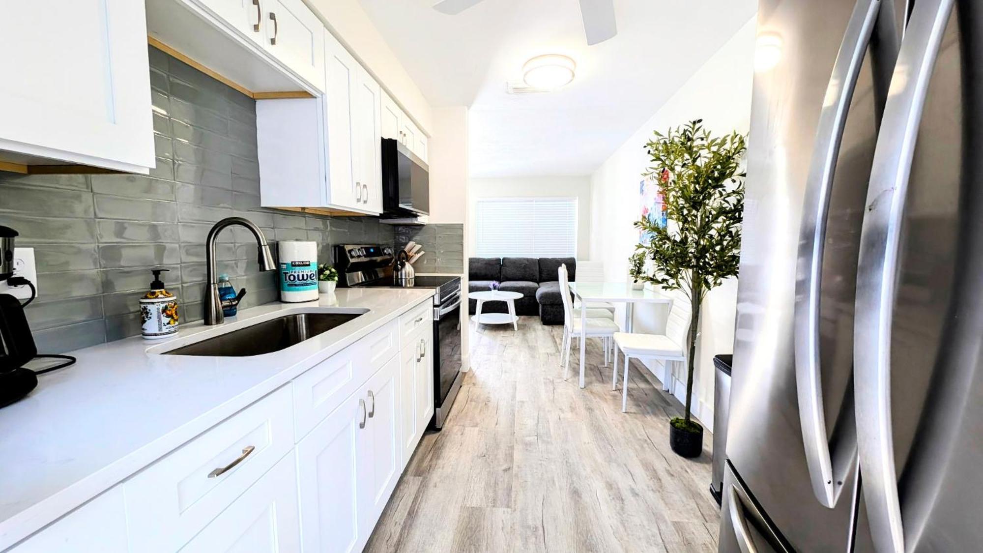 Sunny Shores Retreat 2