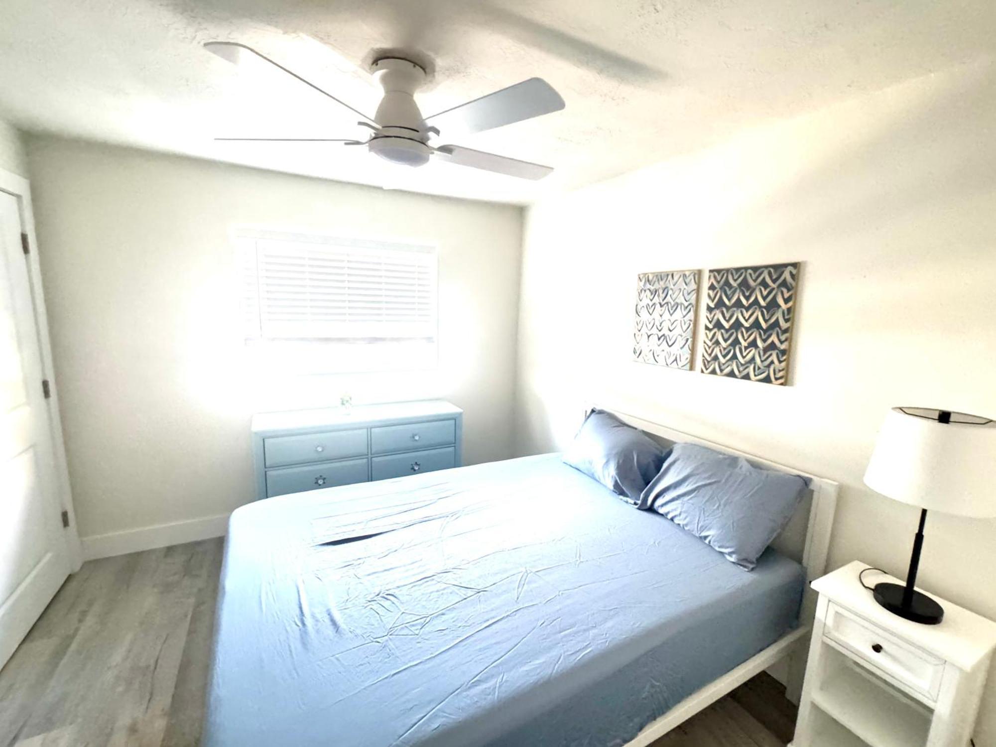 Sunny Shores Retreat 3 Apartment