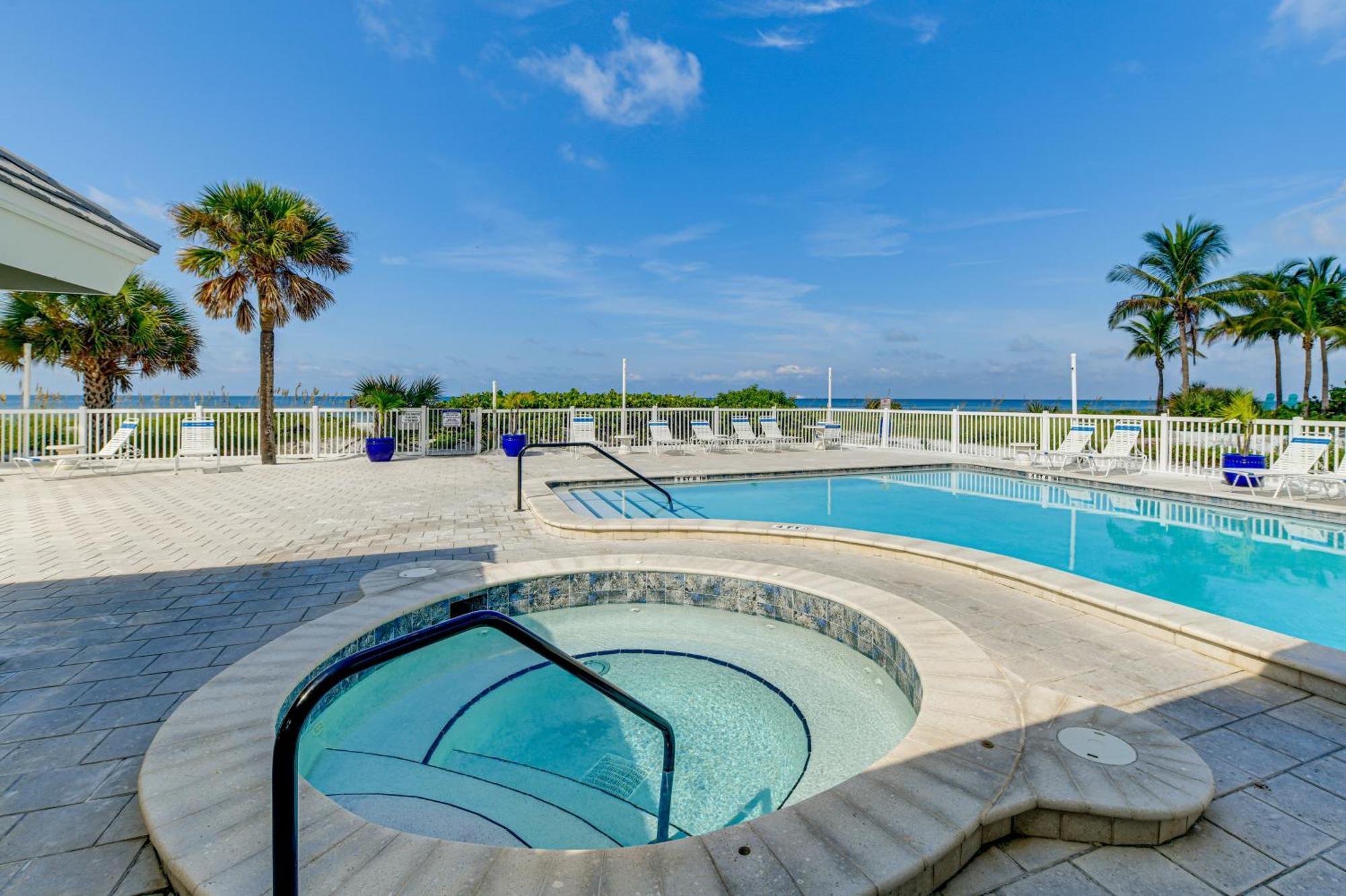 Redington Shores Retreat With Access! Apartment