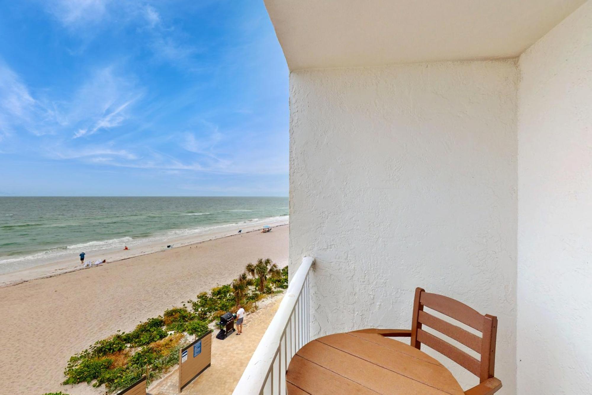 Belleair Club 312 Apartment