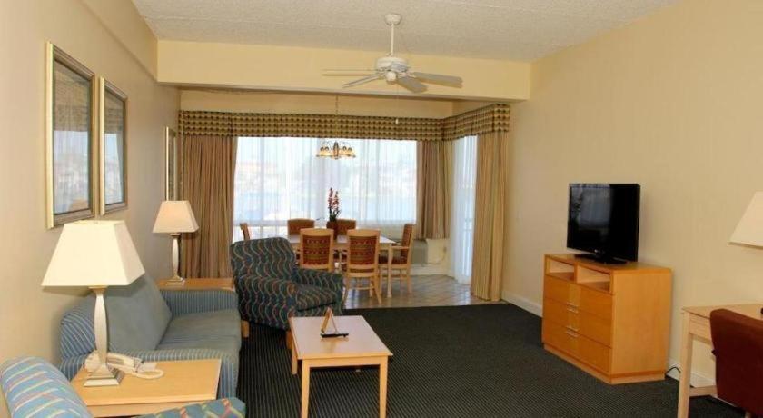Chart House And Marina Motel 3*