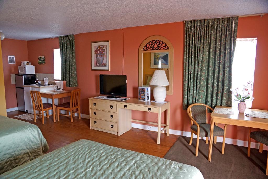 Beachwalk Motel Clearwater Beach