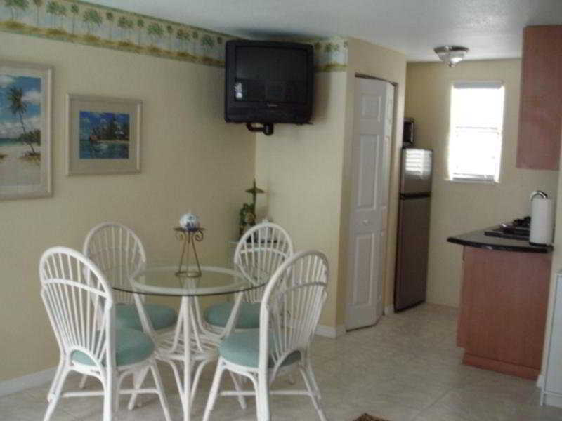 Hotel Camelot Clearwater Beach