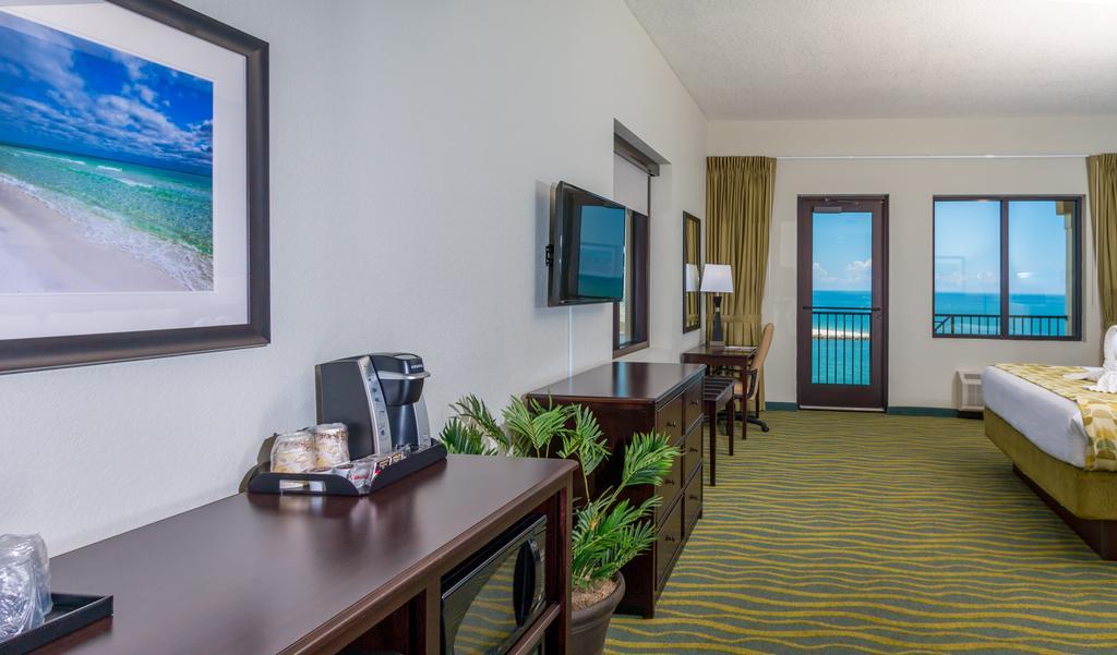 Edge Clearwater Hotel 4*