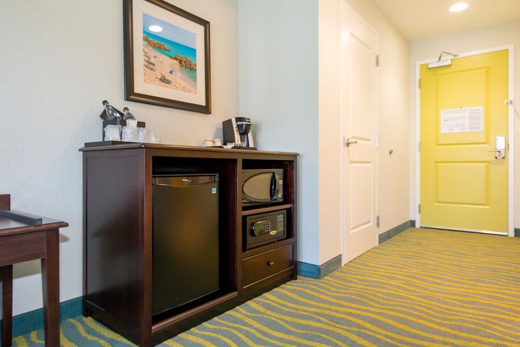 Edge Clearwater Hotel 4*