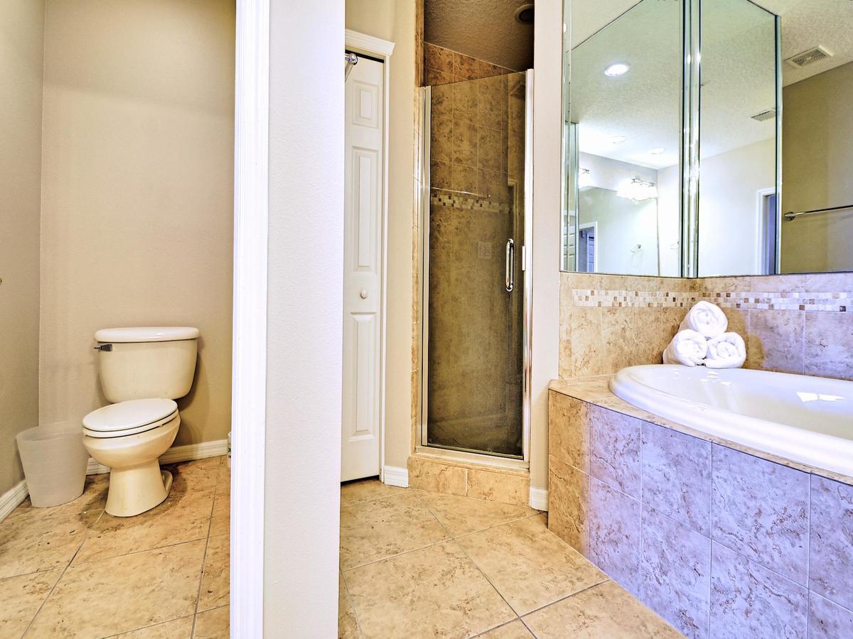 Apartment Harborview Grande 700 Waterfront