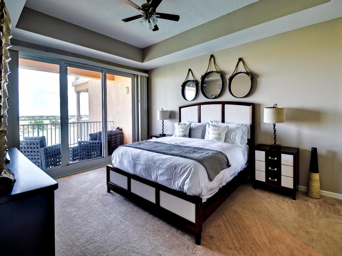 Apartment Harborview Grande 700 Waterfront *