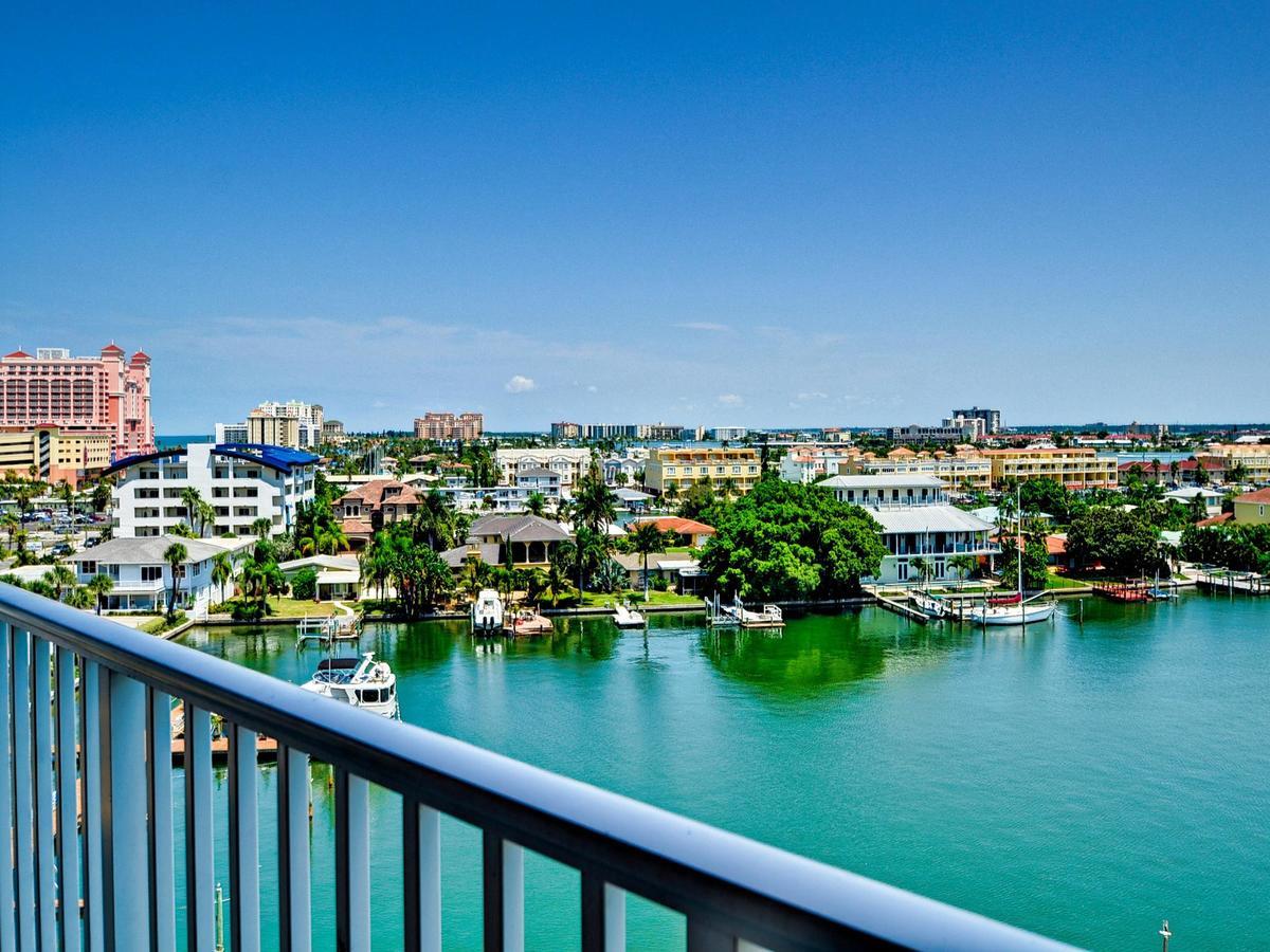 Harborview Grande 700 Waterfront *