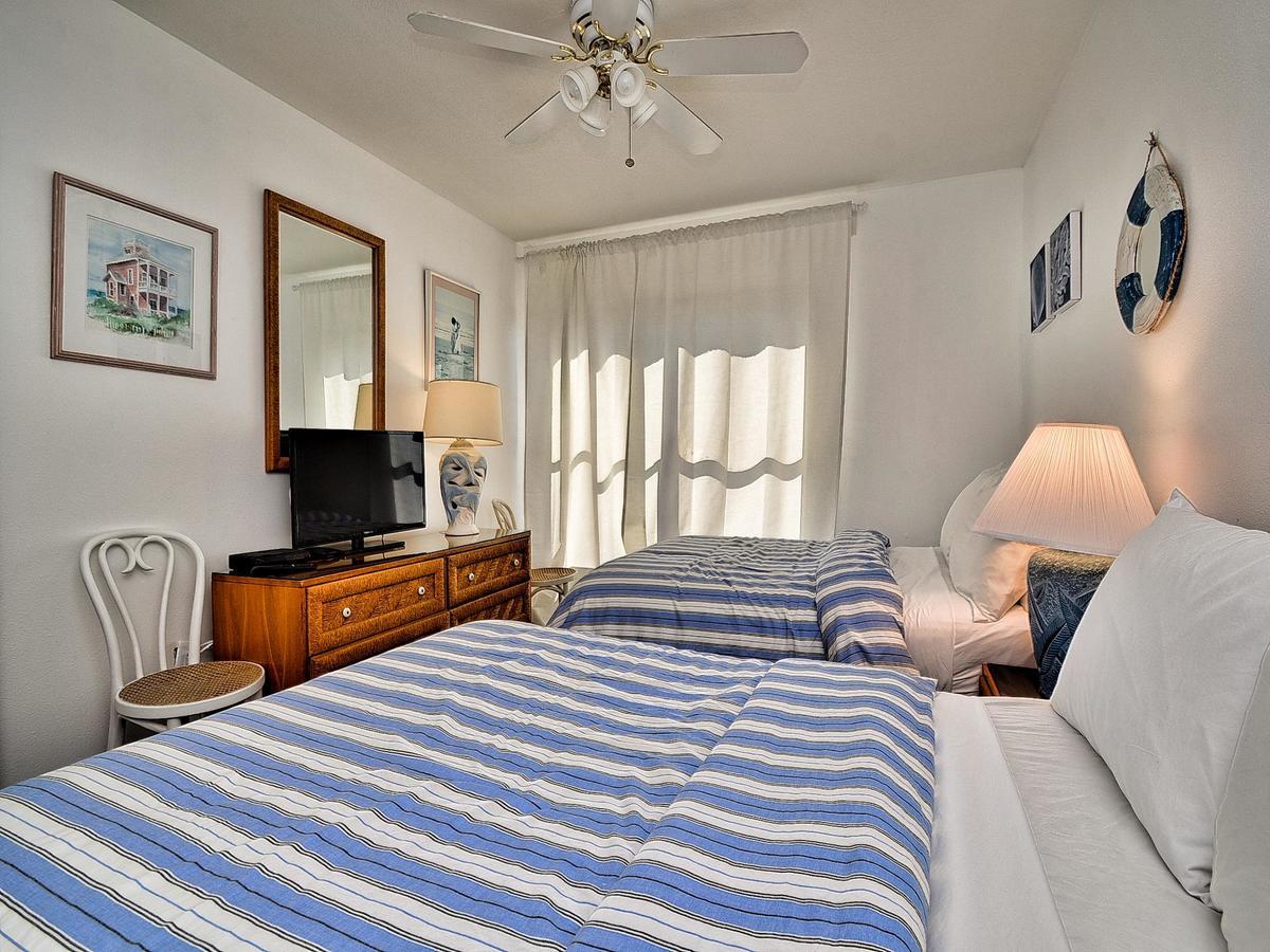 Surfside 204