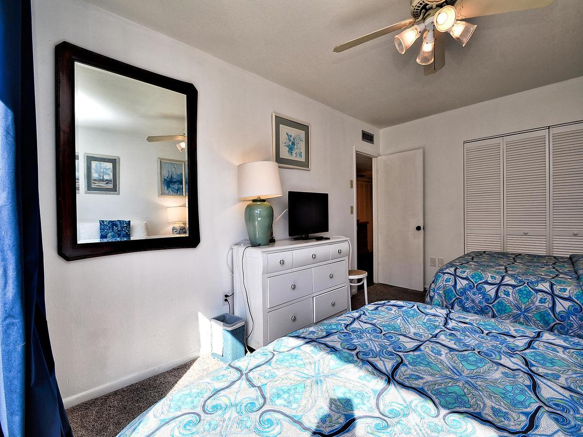 Surfside 204 Apartment *
