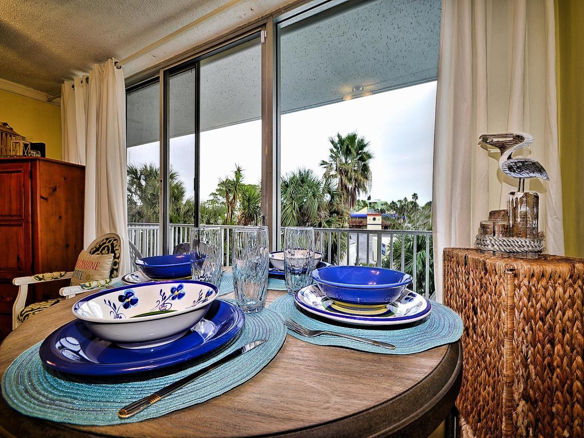 Bayside 18 Apartment *