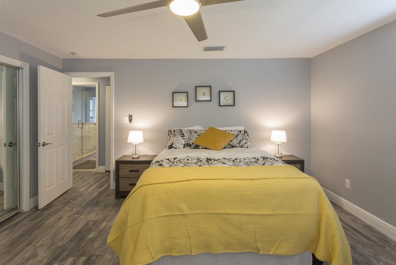Salt And Sand Vacation Cottages Holiday home Clearwater Beach