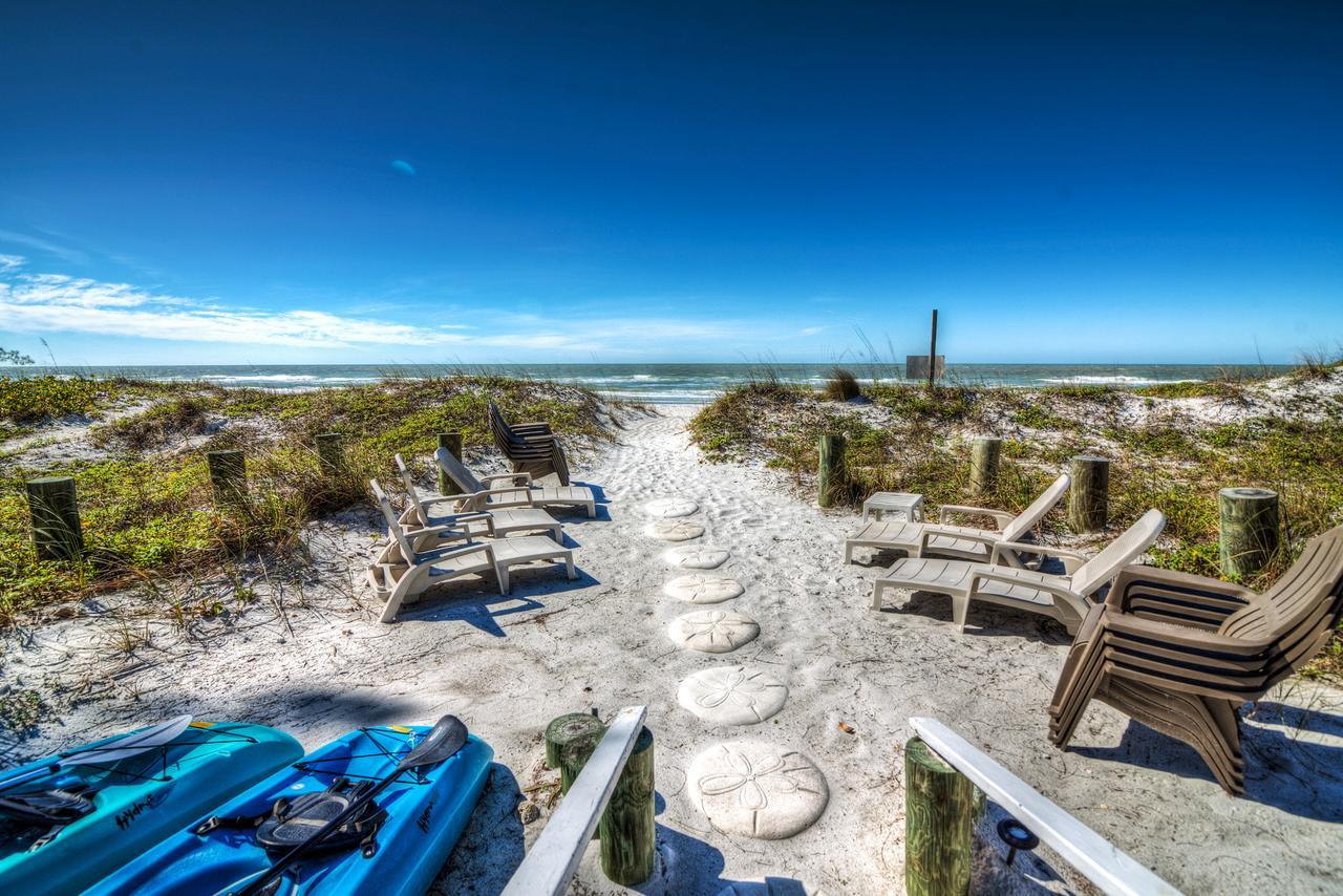 Joyce's Beachfront 3 Apartment Clearwater Beach