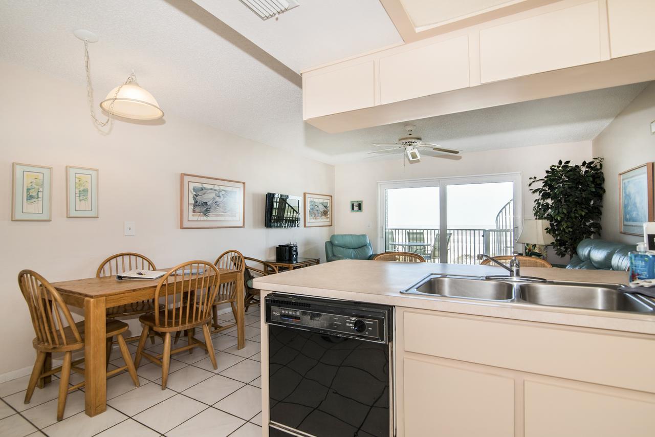 Joyce's Beachfront 3 Apartment Clearwater Beach