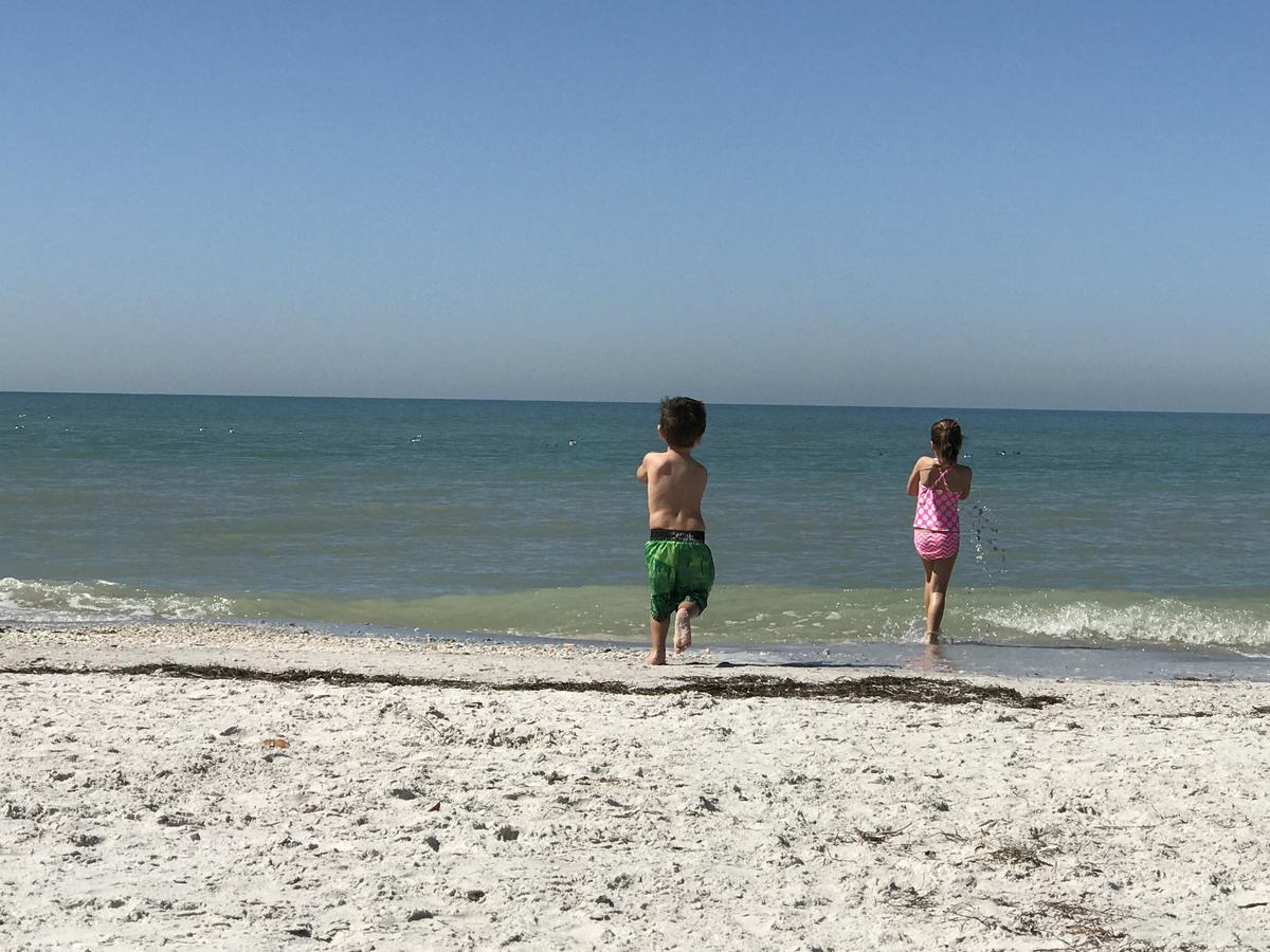 Belleview Gulf Apartment *