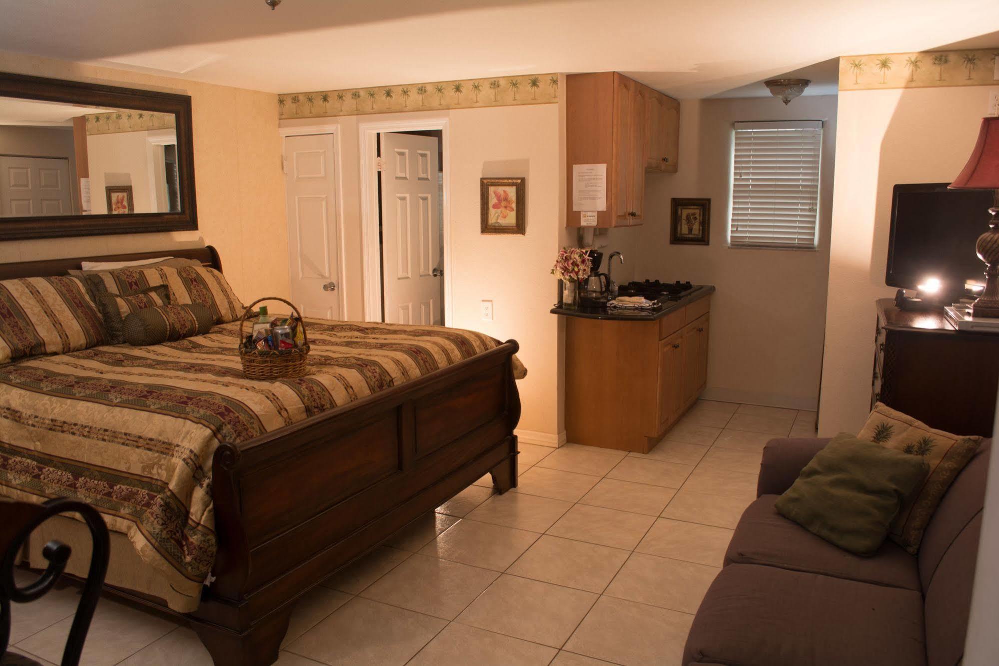 Camelot Hotel Clearwater Beach