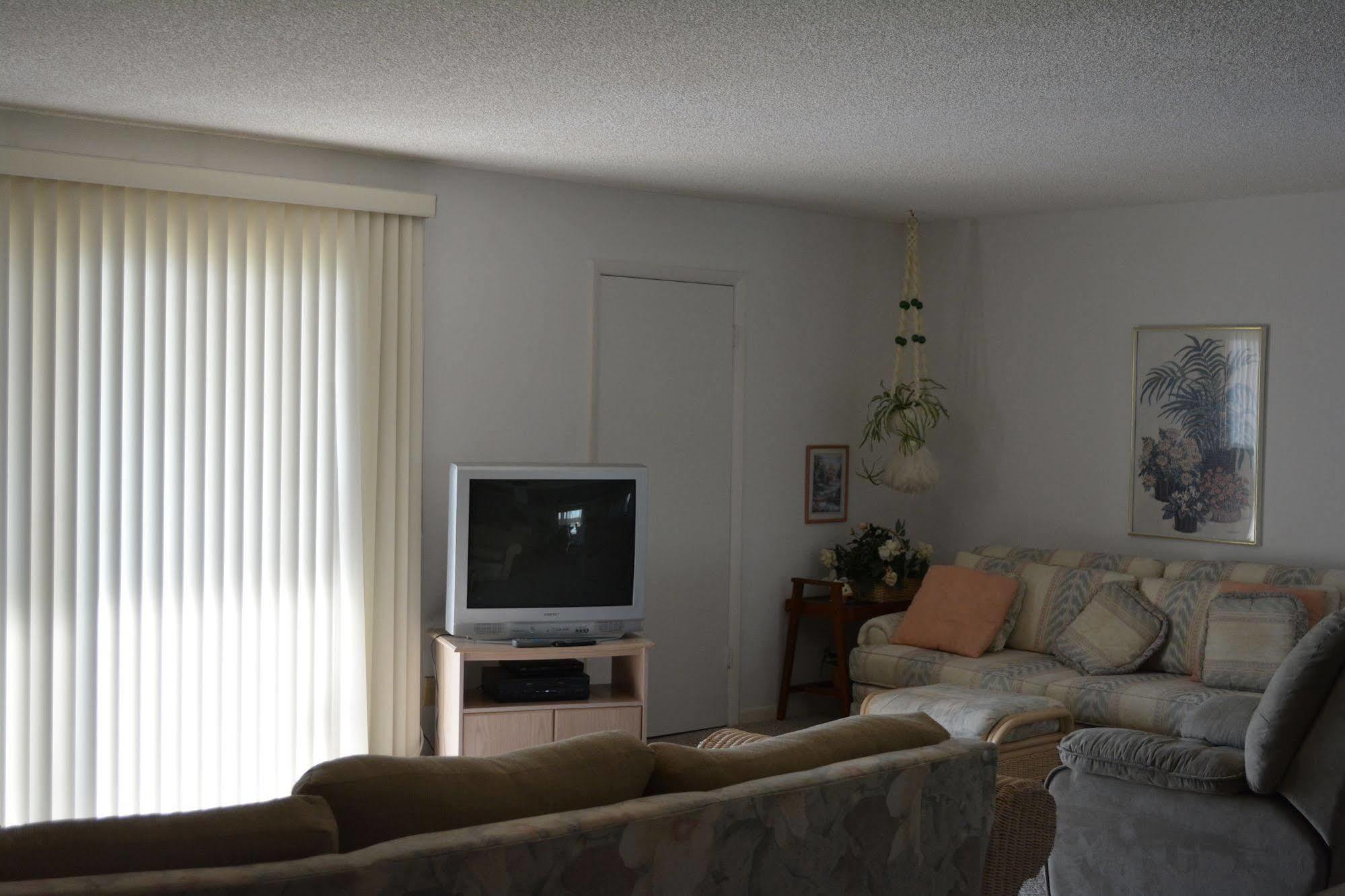Sea Club #405 Apartment