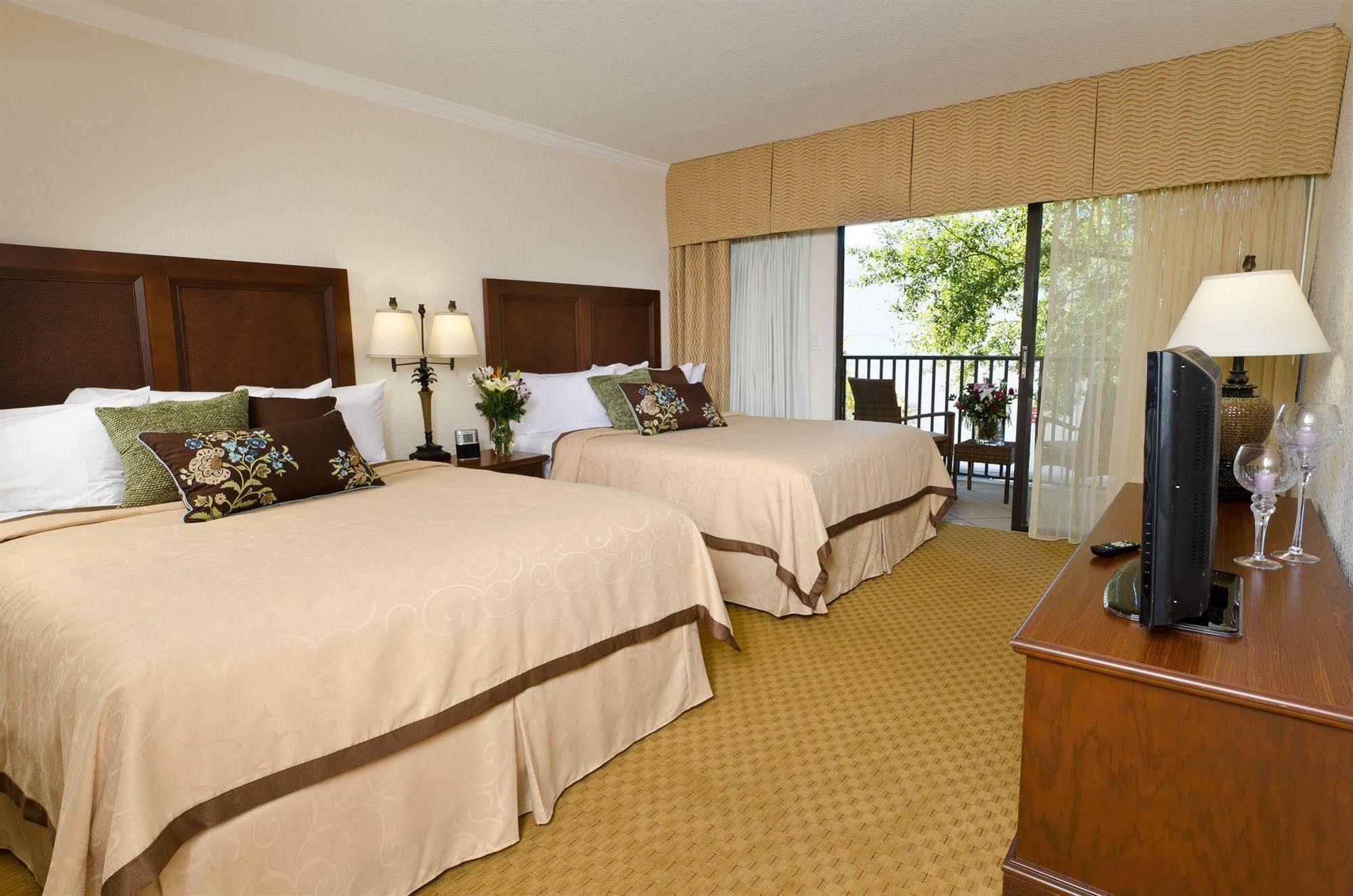 Coconut Cove 3*