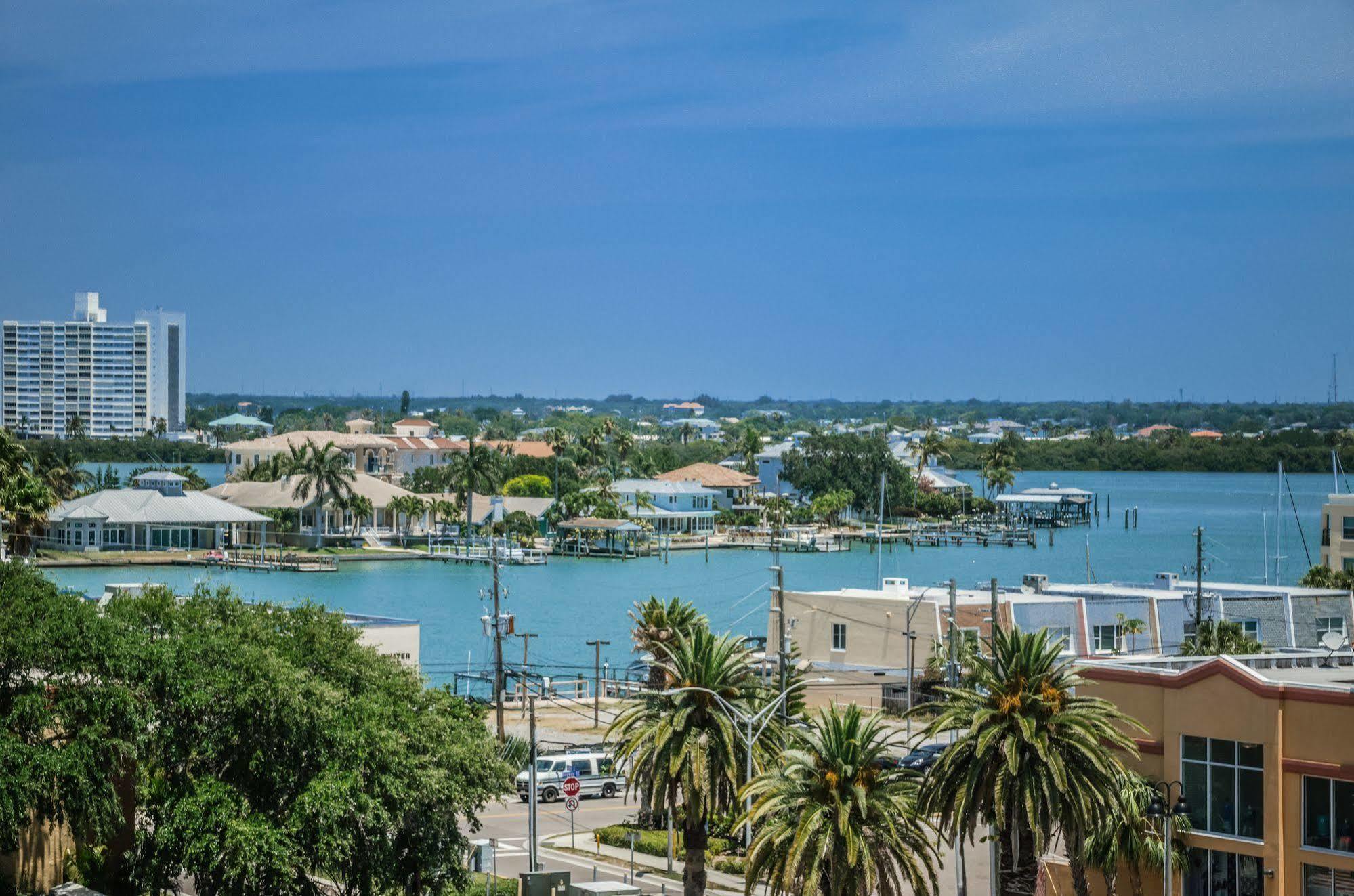 Best Western Sea Wake Beach 4* Clearwater Beach