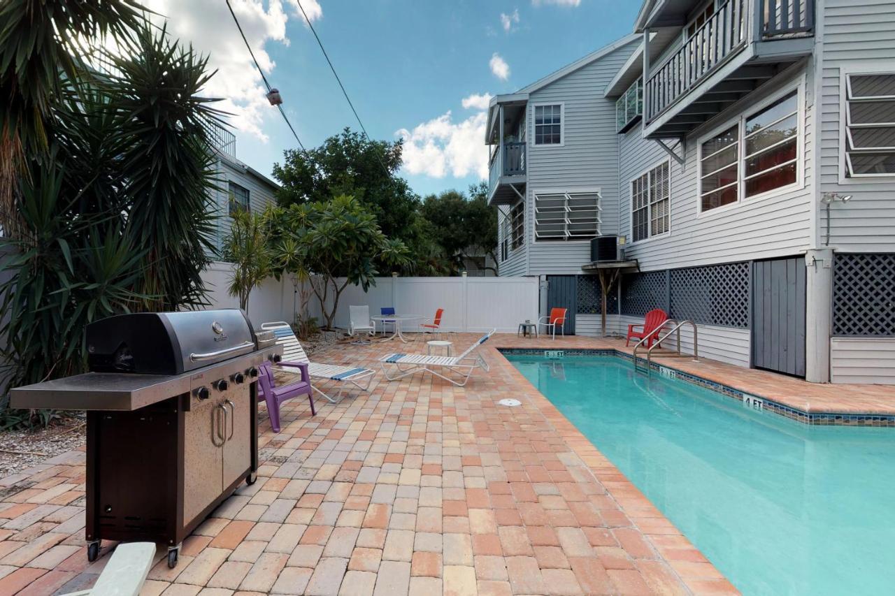 Oaks Landing 4 Apartment Clearwater Beach