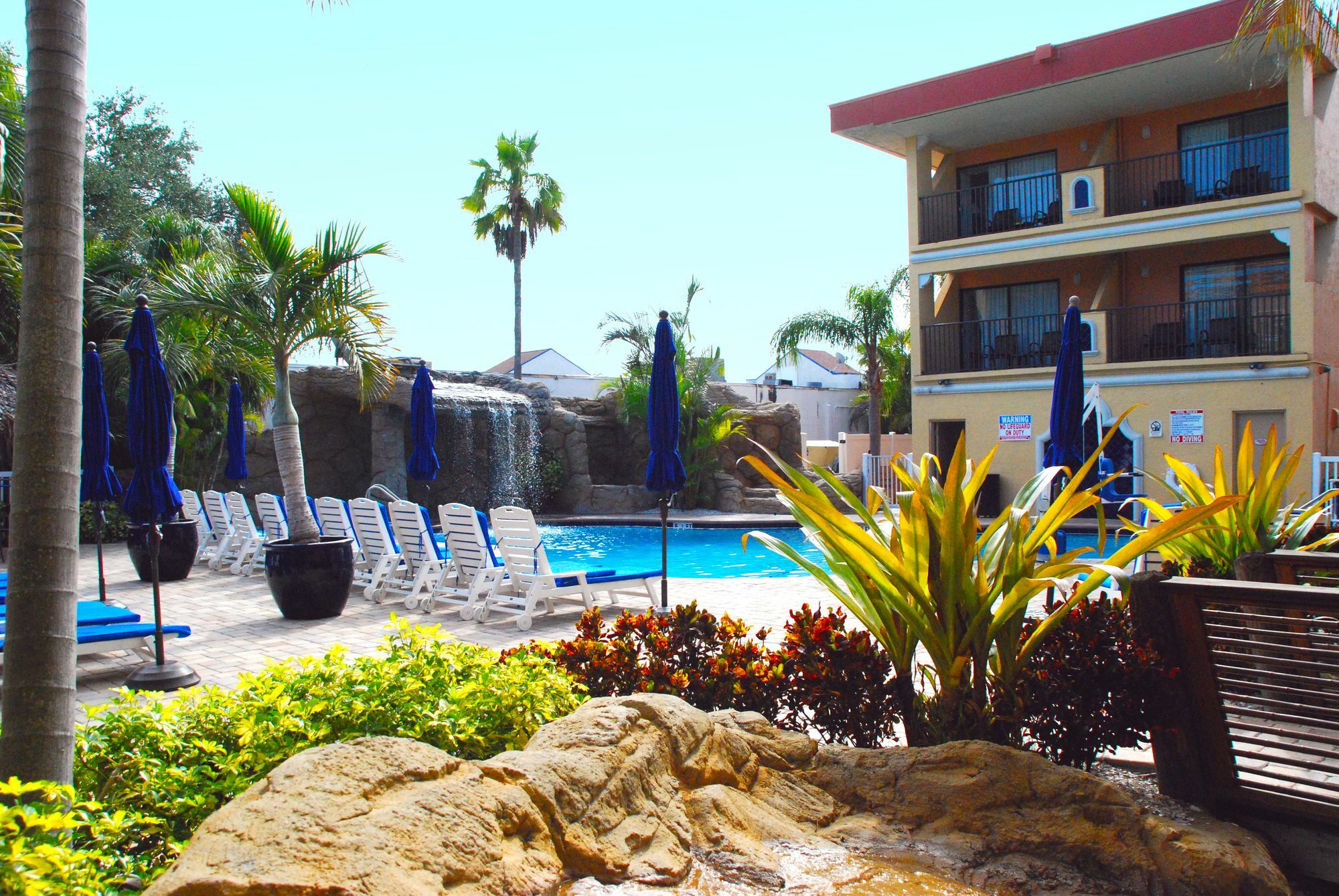 Coconut Cove Resort