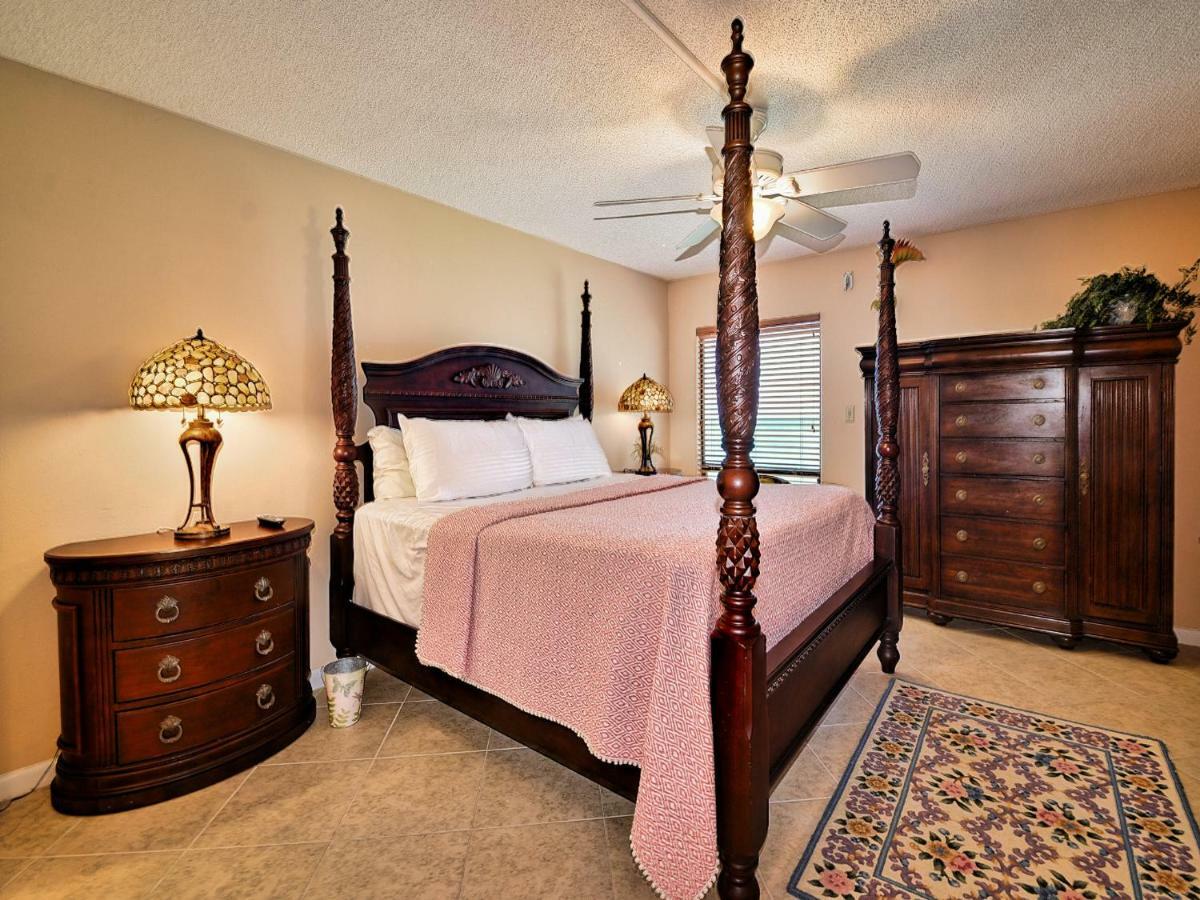 440 West 607n 6th Floor 440 West With Stunning Water View. 23148