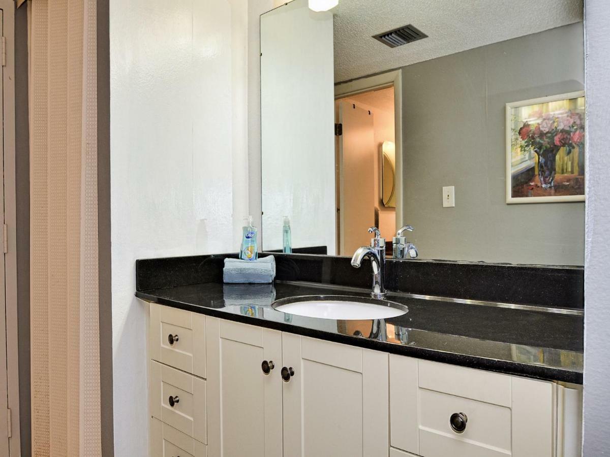 Apartment 440 West 1001n 10th Floor Waterview - 440 West 23160 Clearwater Beach