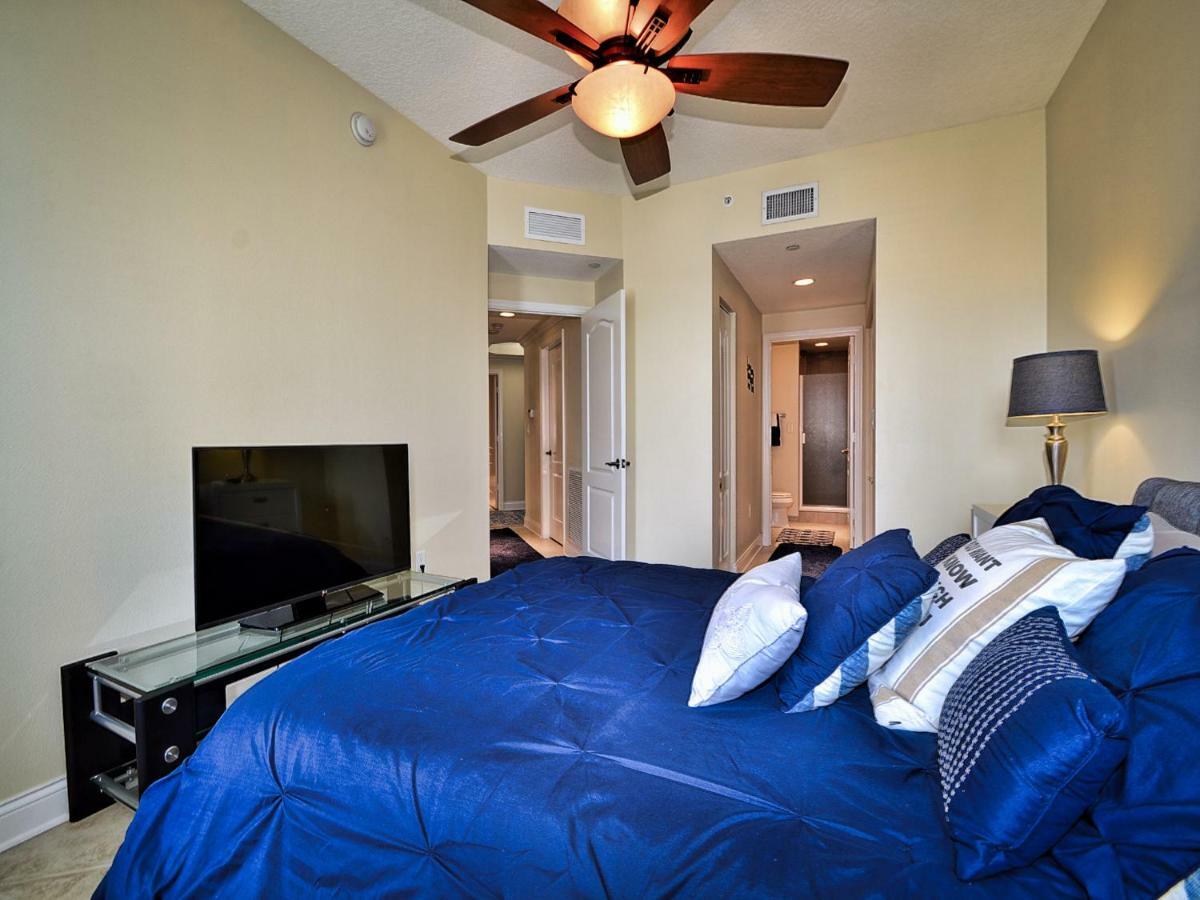 Belle Harbor 701w Luxury With Panoramic Water View. 23088 Apartment