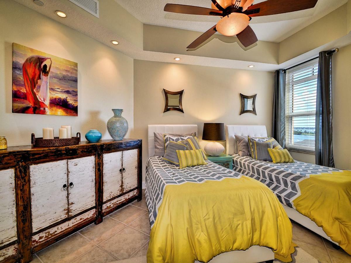 Apartment Belle Harbor 701w Luxury With Panoramic Water View. 23088 Clearwater Beach