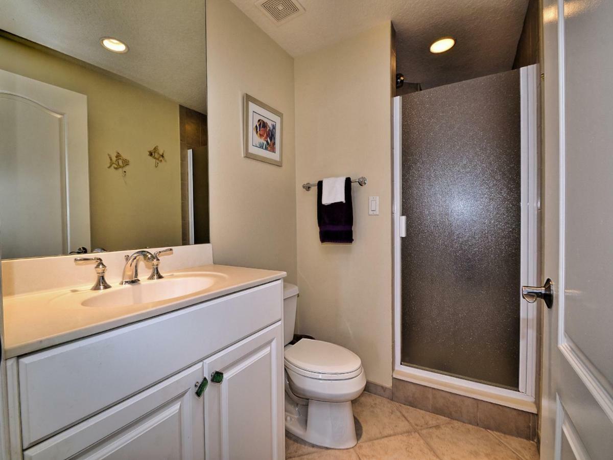 Belle Harbor 701w Luxury With Panoramic Water View. 23088