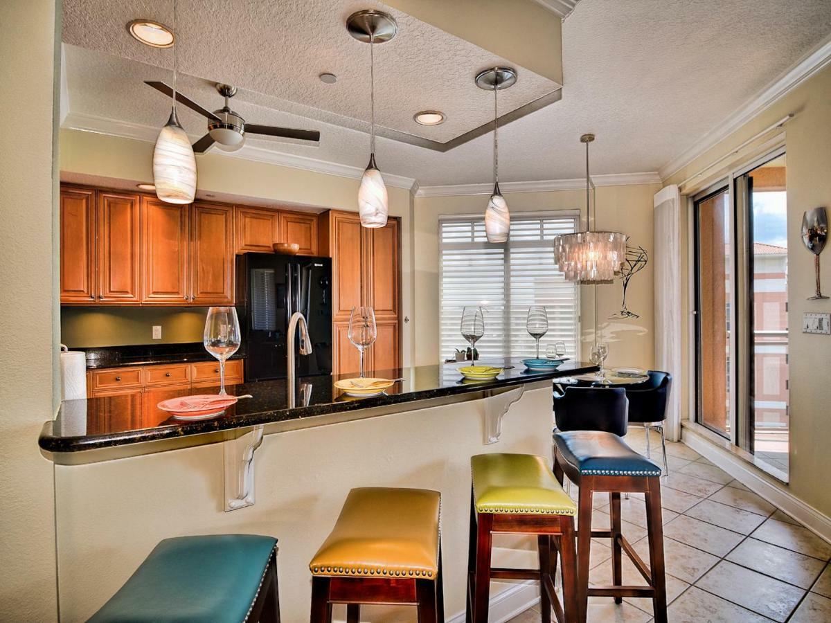 Belle Harbor 701w Luxury With Panoramic Water View. 23088 Apartment *
