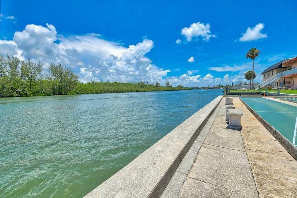 Apartment Beach Getaway Iii At Belleview