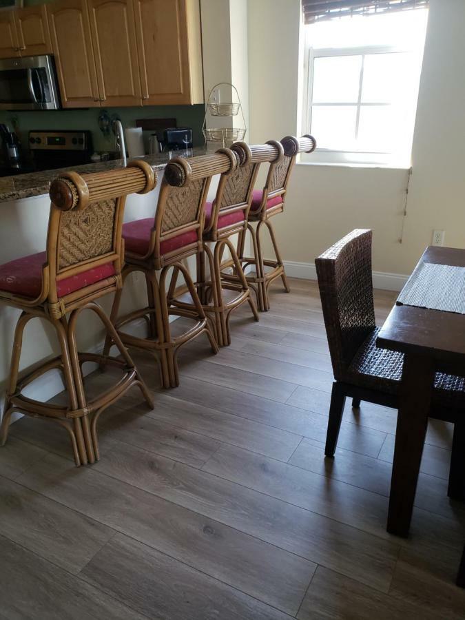 Harborview Grande #400 Apartment *