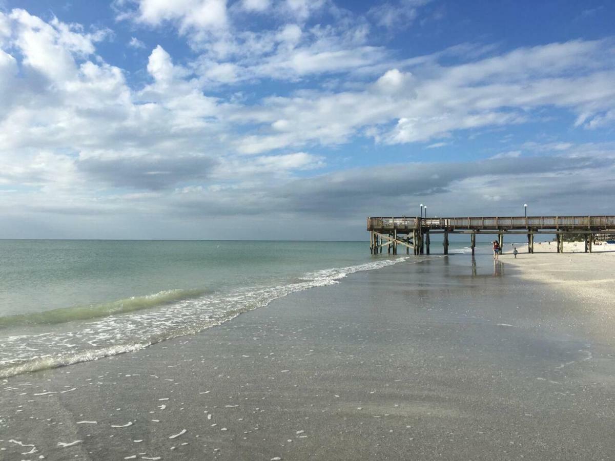 Beach Getaway I At Belleview Apartment