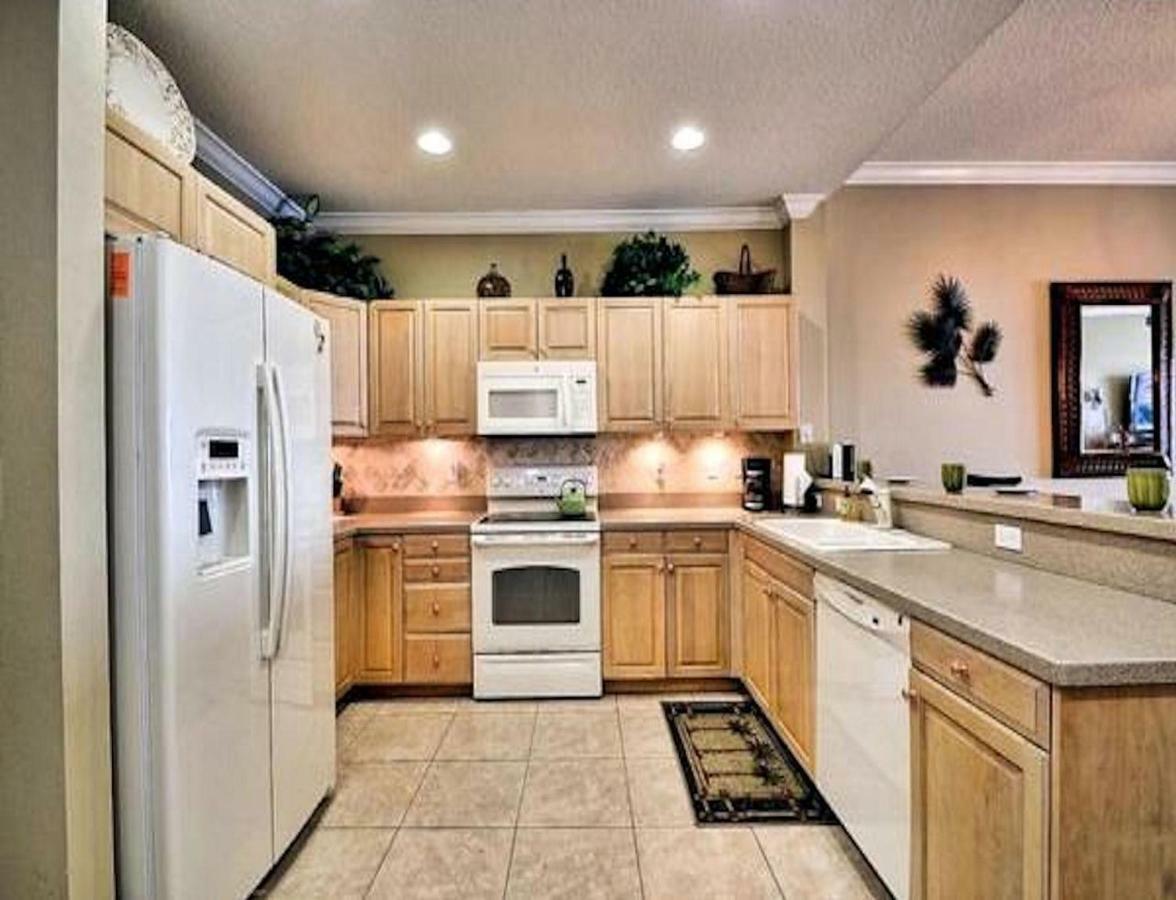 Luxury 5 Star Water Front 3 Beds 2 Bath Pool Hot-tub And Views *