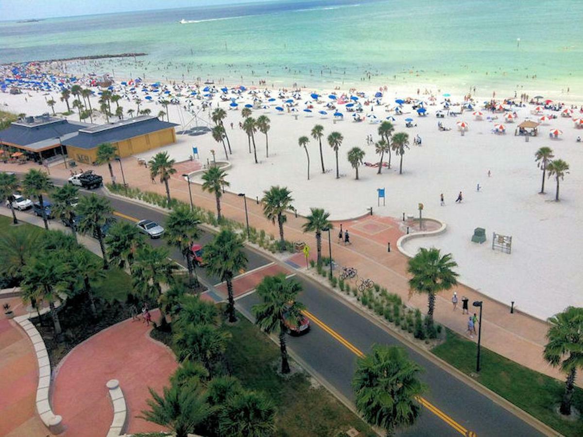 Luxury 5 Star Water Front 3 Beds 2 Bath Pool Hot-tub And Views *