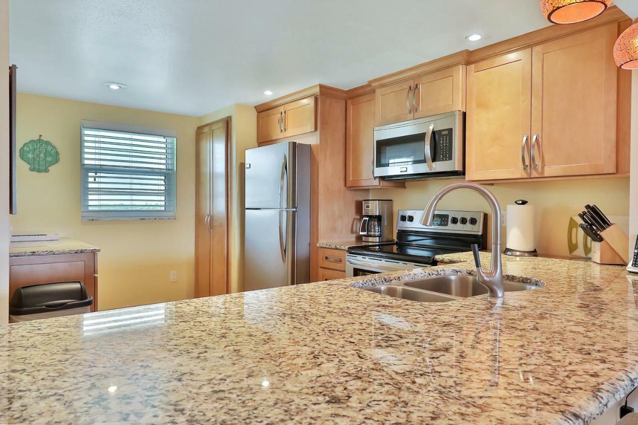 Golden Shores 603