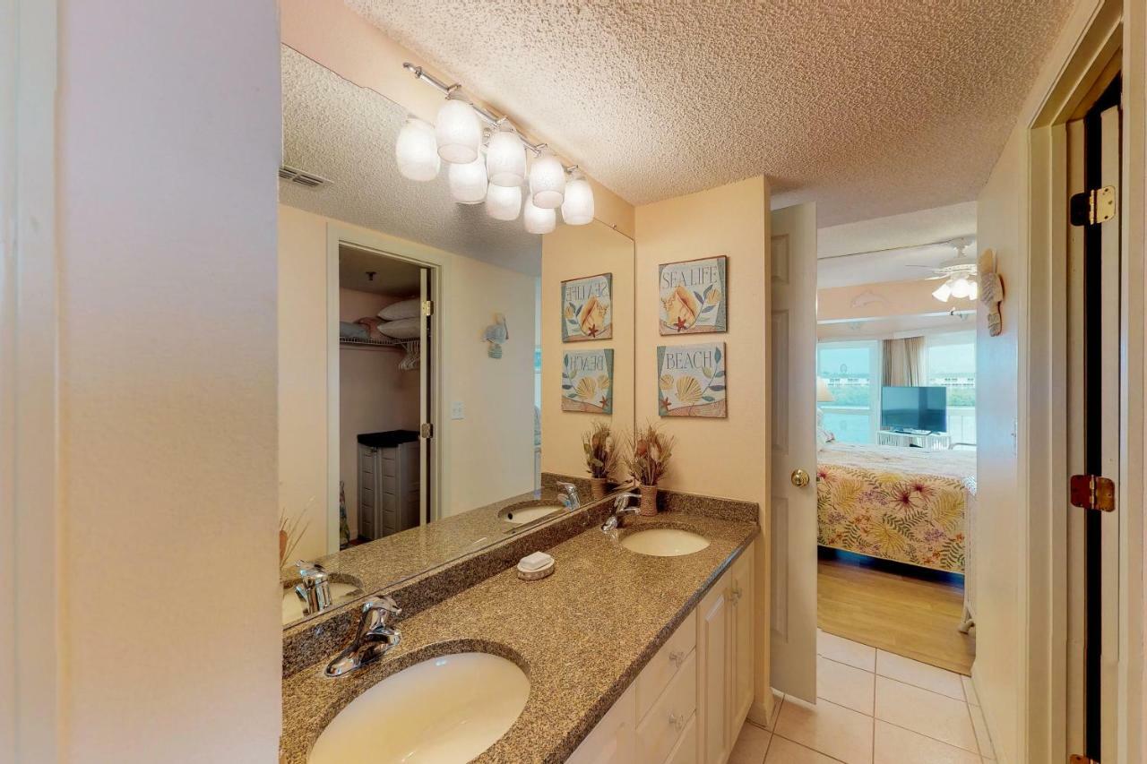 Waterview 205